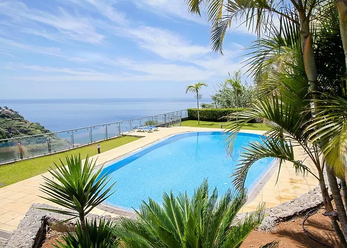 Peace Haven * Calheta (Madeira)